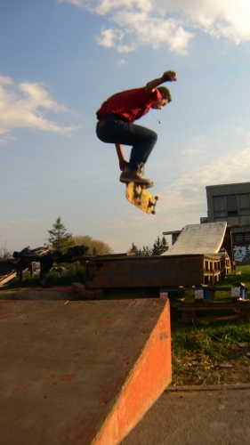 Michal - Kickflip nahoru