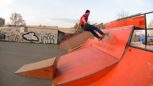 Michal- fs ollie transfer to wallride