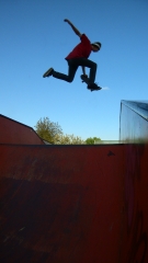 Andrew - One foot nosegrab