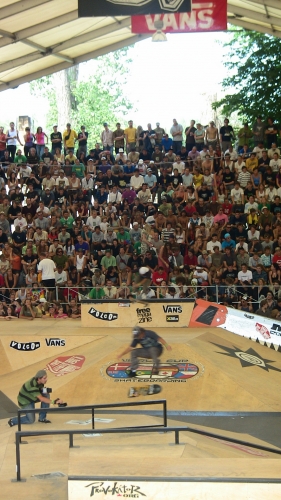 Milton Martinez - Hardflip & Diego Fiorese - Nollie Heelflip Lipslide