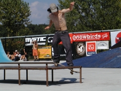 Michal Vavro - Fs smith grind